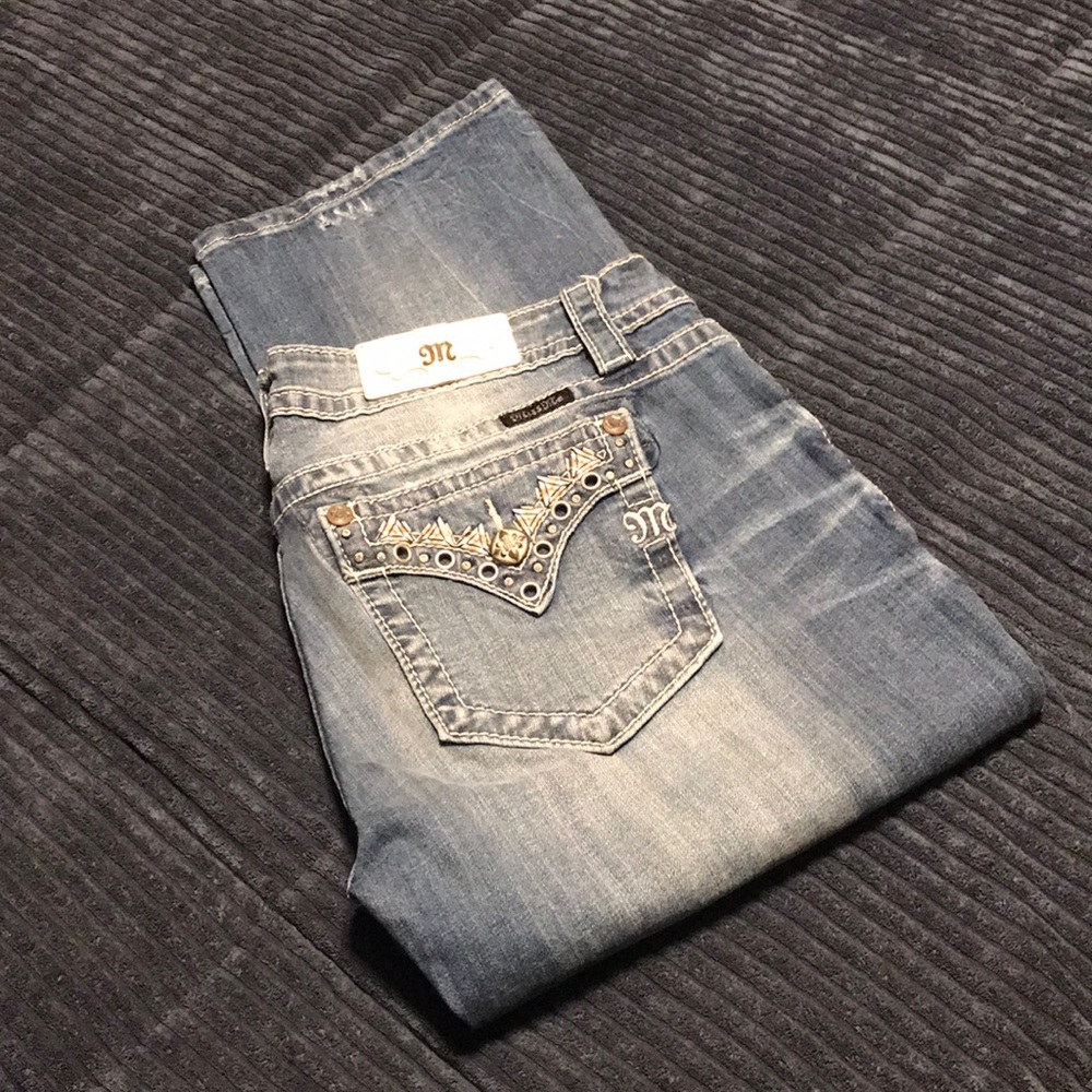 Miss Me Cuffed Capris.  NWOT.